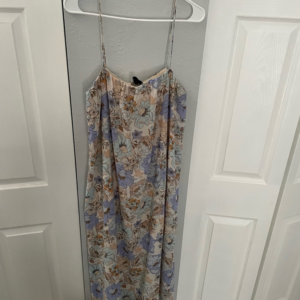 Elegant Strapless Floral Dress